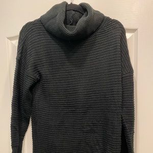 Turtle neck tunic sweater 🎉